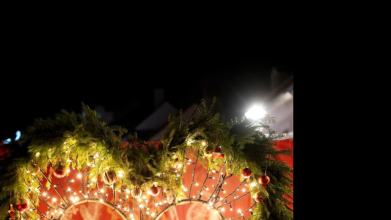 AdventNovoMesto2025-136 Novo mesto zasijalo v prazničnih lučkah