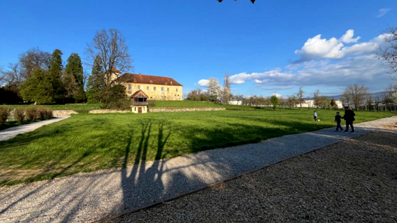  Javna predstavitev – ureditev parka pri gradu Grm