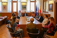 Srečanje s štipendistkami in štipendisti MO NM