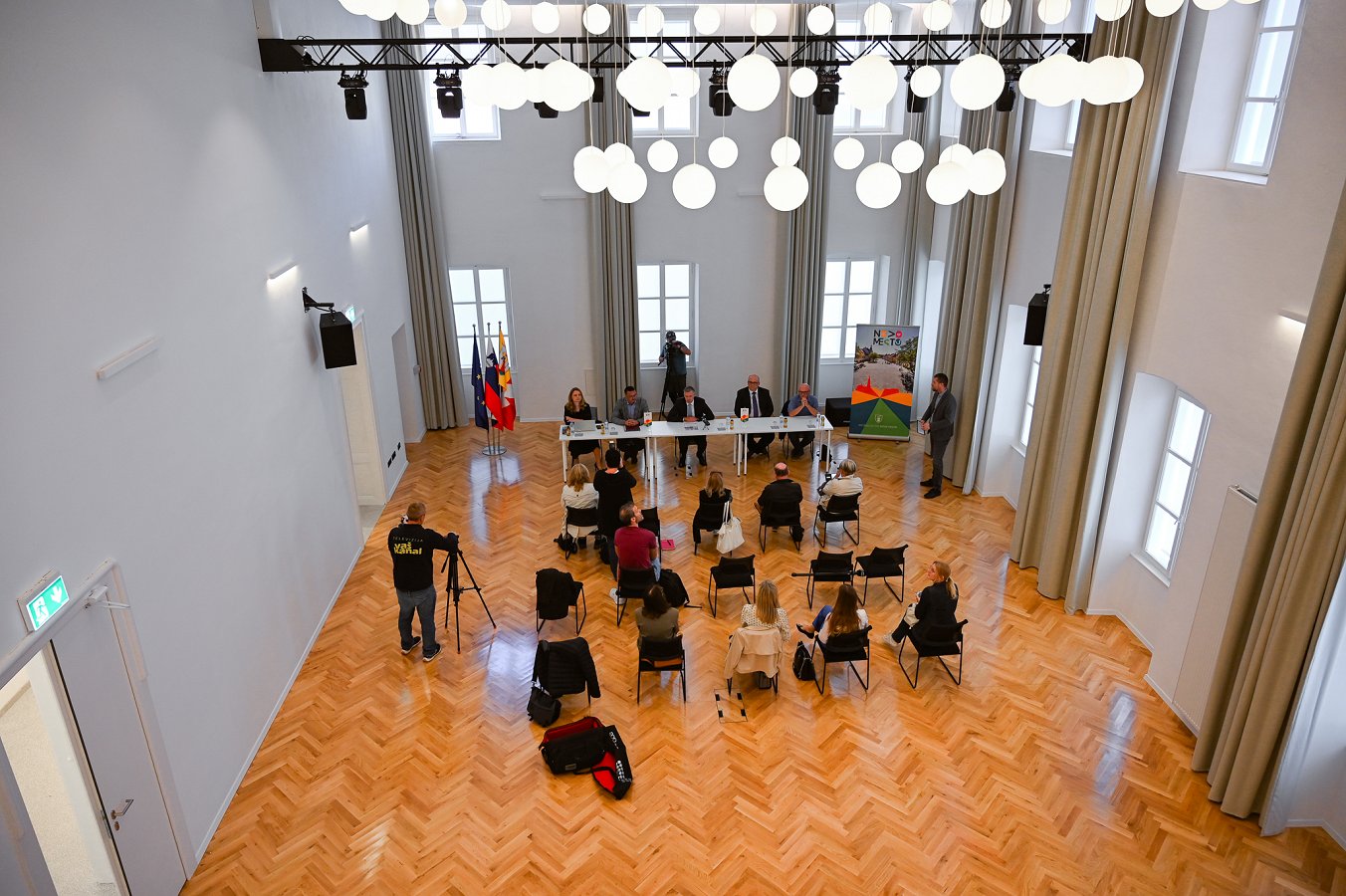 Narodni dom novinarska konferenca Narodni dom novinarska konferenca